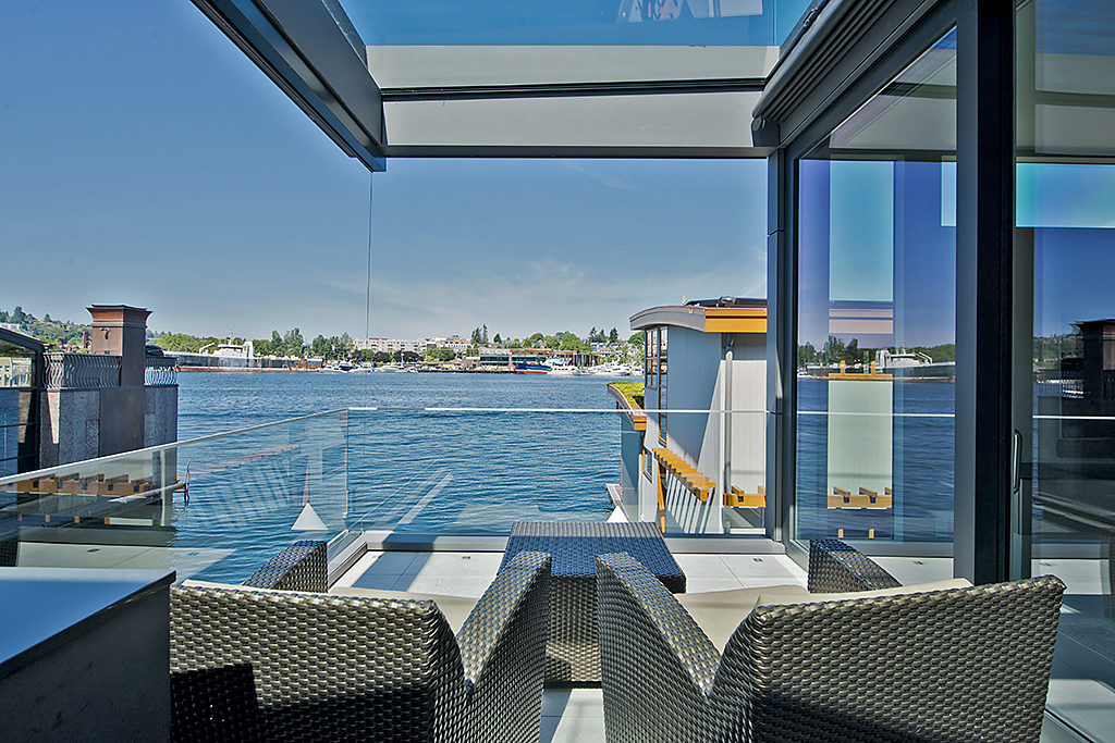 Lake Union waterfront homes