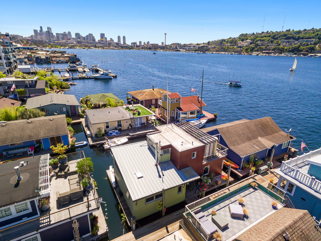 seattle waterfront homes