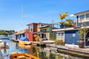 seattle waterfront homes in eastlake